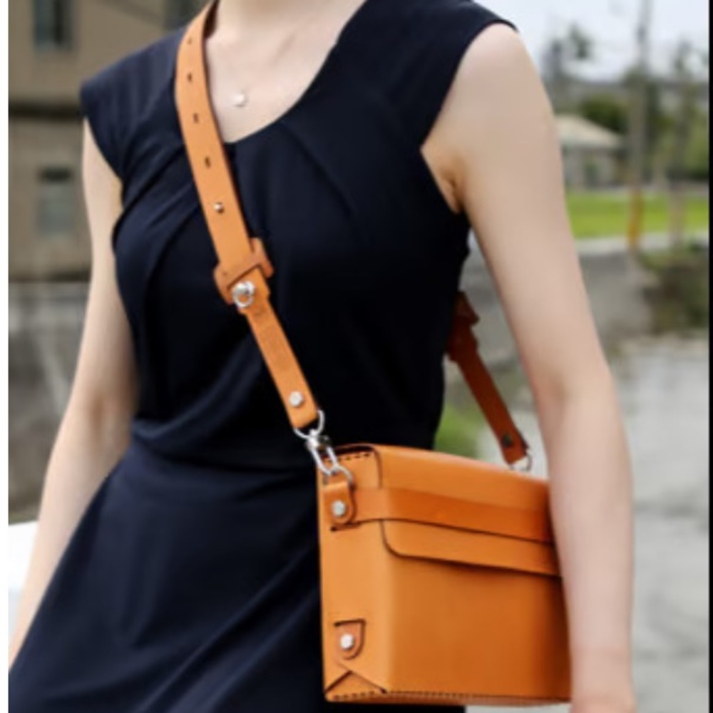 Studio Smoll PlayBloc Grande Origami Honey Tan Leather Purse - Crossbody